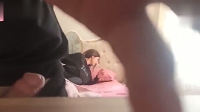 Tokat ve tükürük isteyen amatör çift 41 dakika durmadan sikişiyor